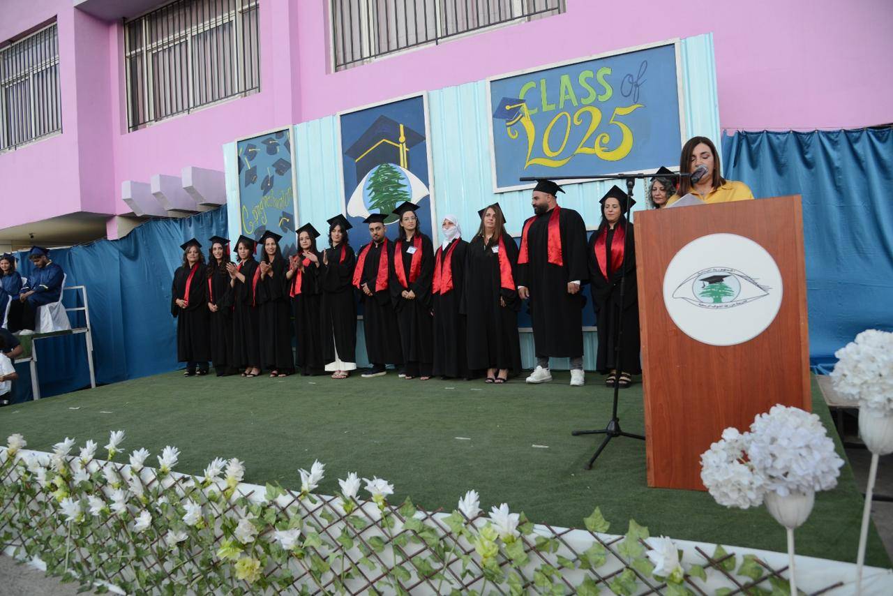مدرسة مزرعة الشوف الرسميّة اختتمت
عامها الدراسي بتخريج طلابها وعروض فنيّة