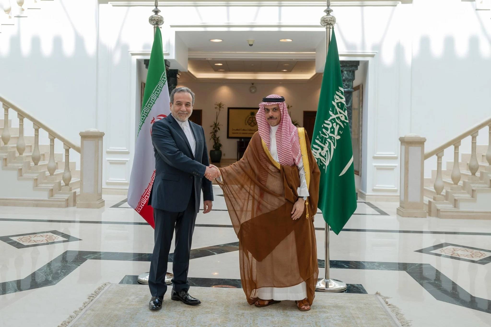 عراقجي من الرياض: ماضون في تعزيز العلاقات مع السعودية… و"إسرائيل" مصدر زعزعة الأمن الإقليمي