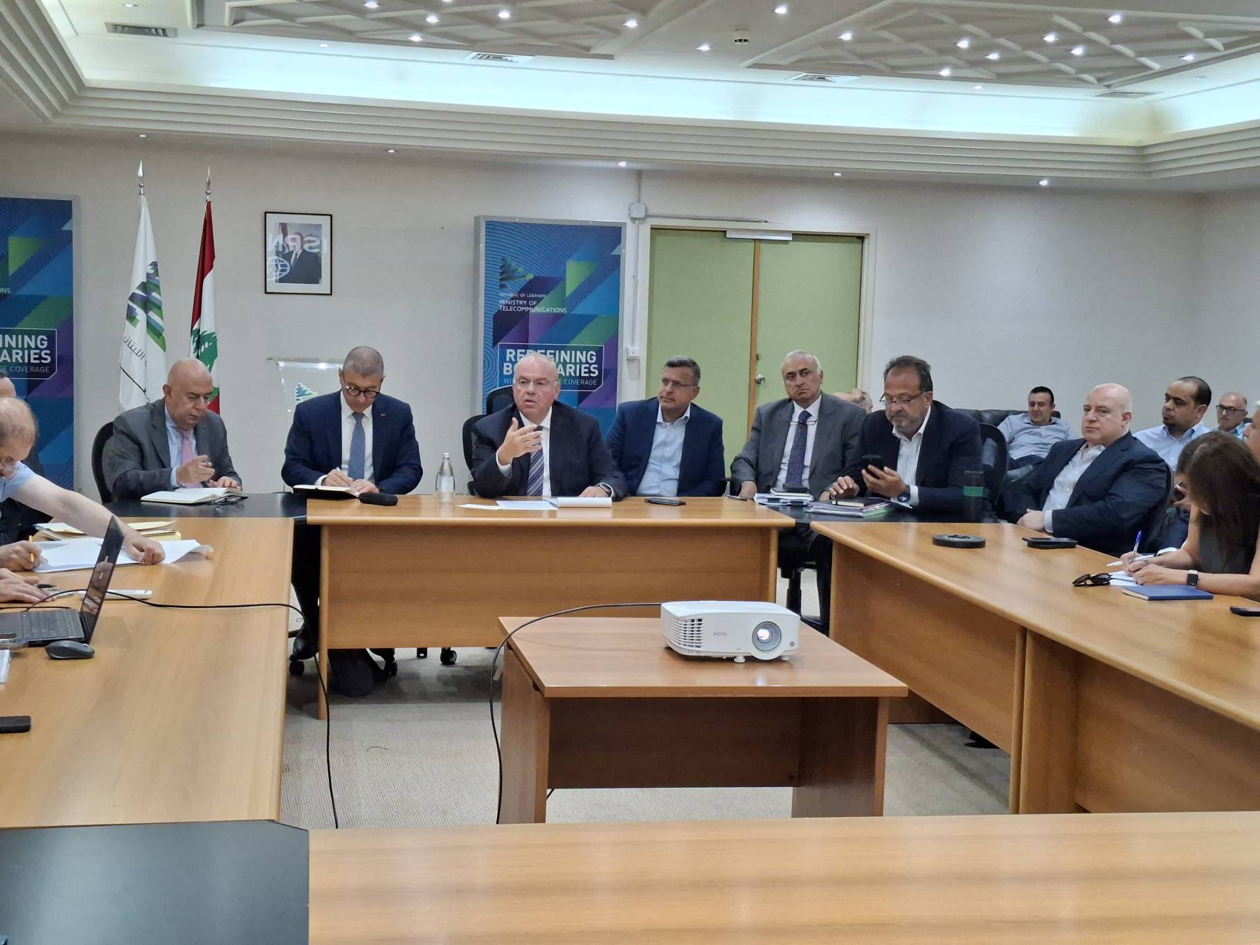 الحاج يطلق المنصة الرقمية وينسّق دخول "ستارلينك": الإنترنت نحو تنظيم جديد