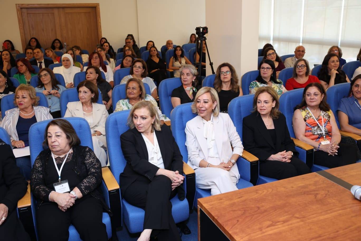 اللبنانيّة الأولى عقدت لقاء تعارفيًا
مع جمعيّات ناشطة في مجال حقوق المرأة