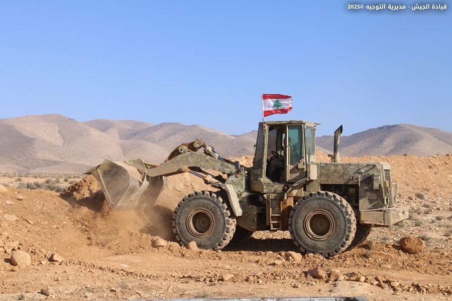 الجيش أغلق معابر
التهريب في القاع