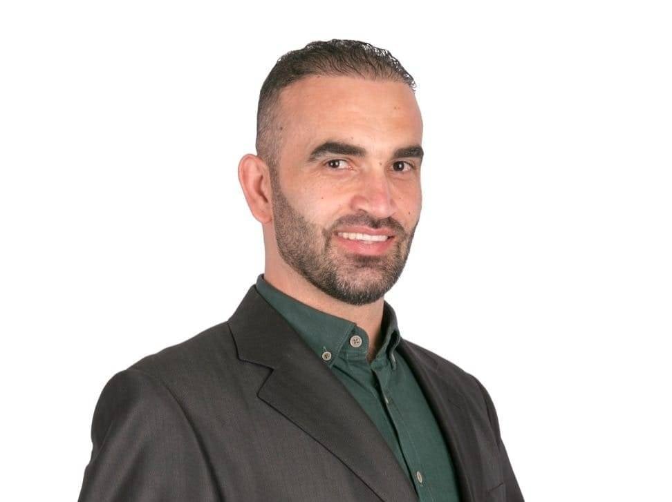 د.العجمي: أخطاء صغيرة بثمن كبير..الوجه ليس حقل تجارب!