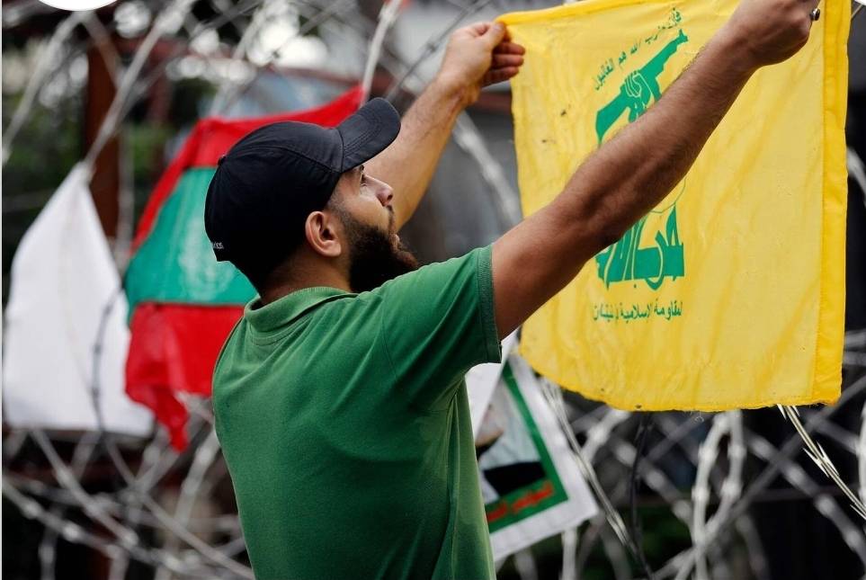 بيان لـ"حزب الله" يعبر من لبنان إلى فرنسا!