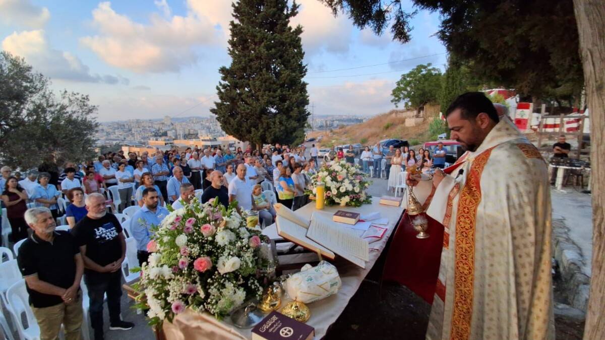 قداديس في عيد مار الياس
عودة: نرفض إذلال الإنسان وظلمه وتجويعه وقتله كما يحصل في عالمنا
إبراهيم: نحتاج إلى شهود يحملون سيف المحبة ويدافعون عن المظلوم