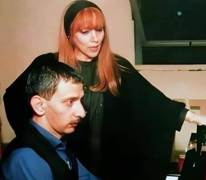 وداعاً زياد الرحباني... مواقف نعته: رحيله يشكّل خسارة كبيرة للبنان والعالم العربي
عون: كان حالة فكريّة وثقافيّة متكاملة- حزب الله: سيبقى منارة أملٍ للأجيال القادمة