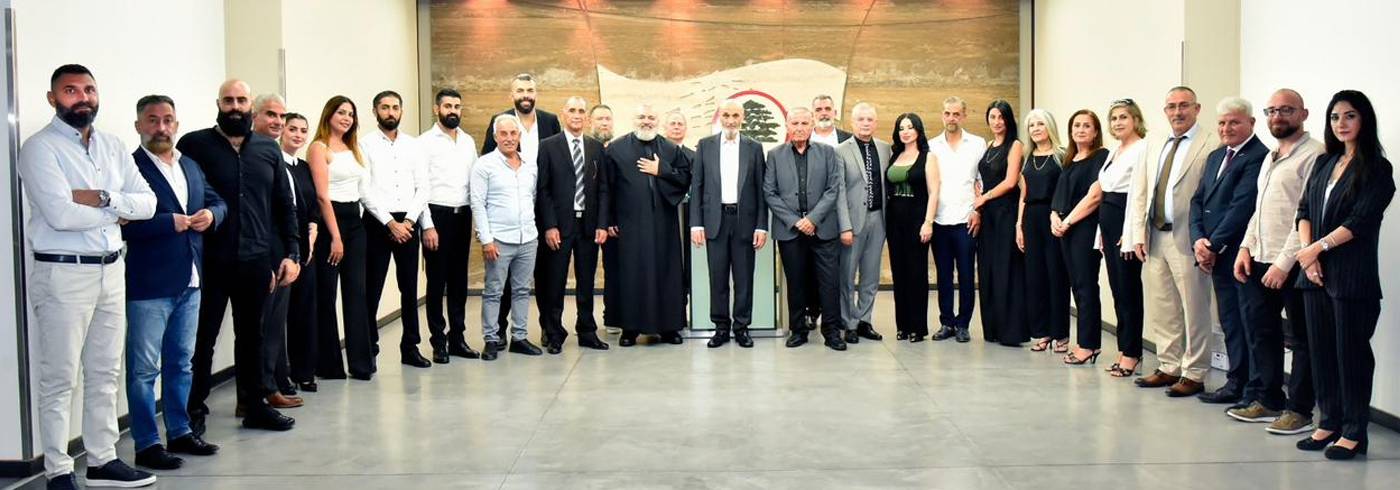 جعجع استقبل وفودا من بلديات في معراب