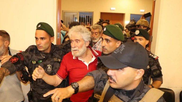 جورج عبد لله مقاوم لم يندم ولا يساوم... بين محبيه في القبيات:
بوصلته غزة وفلسطين... والمقاومة طريق وحيد للتحرير