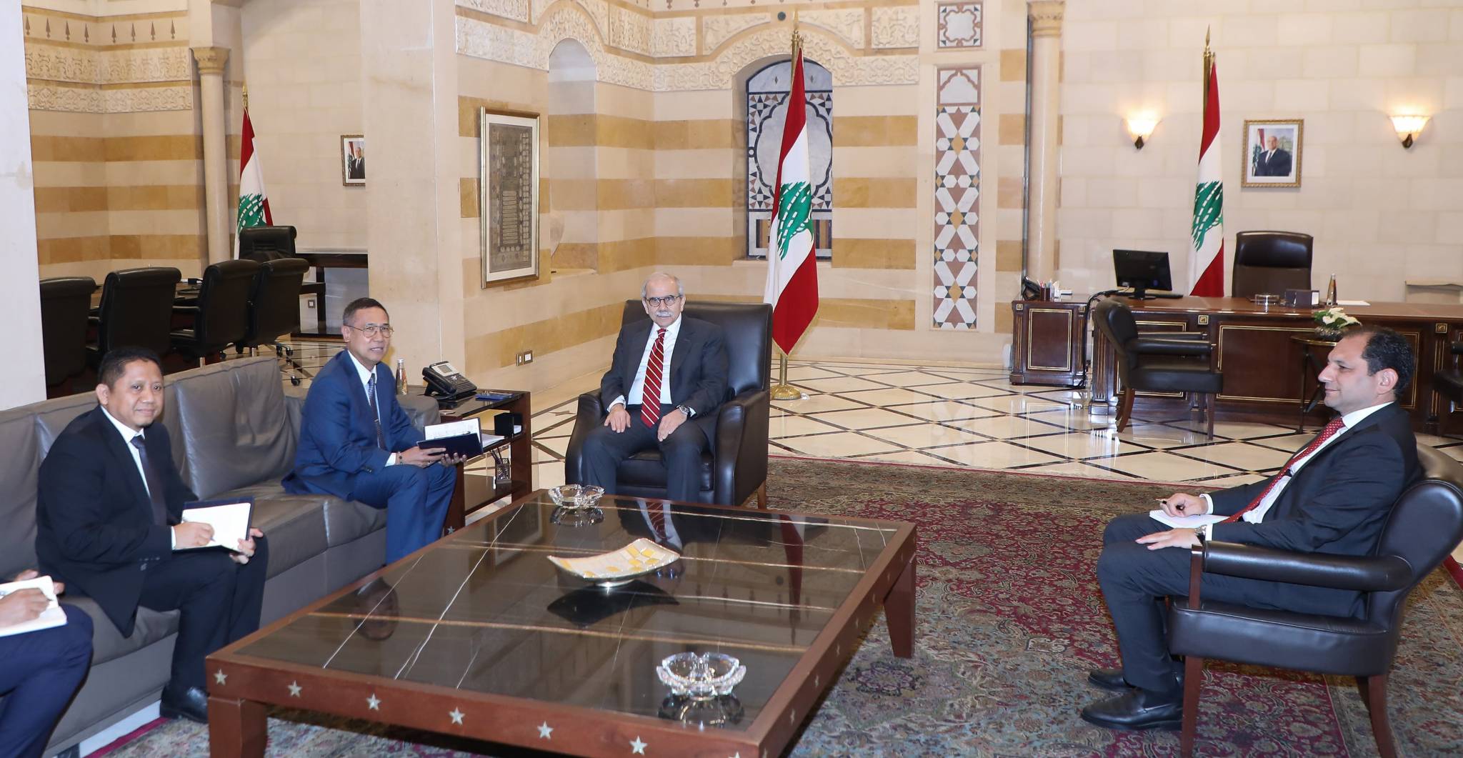 سلام يستقبل النائب ناصر والسفير الاندونيسي