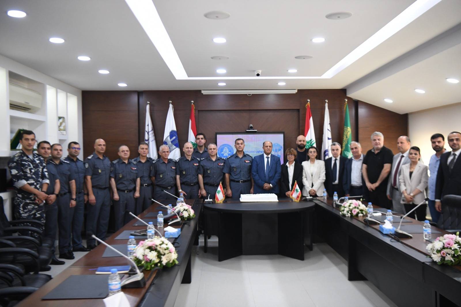 تعاون أكاديمي بين الجامعة الإسلامية وقوى الأمن الداخلي لتعزيز القدرات العلمية وتطوير الأداء الأمني
