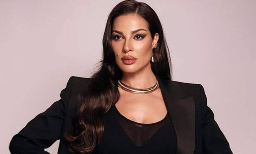 نادين نسيب نجيم مفاجأة سهرة ملك جمال لبنان وتترأس لجنة التحكيم