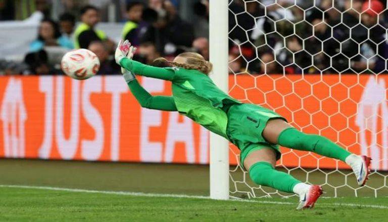 انكشف السر... إنكلترا تحقق اليورو بـ "بورقة سرية"