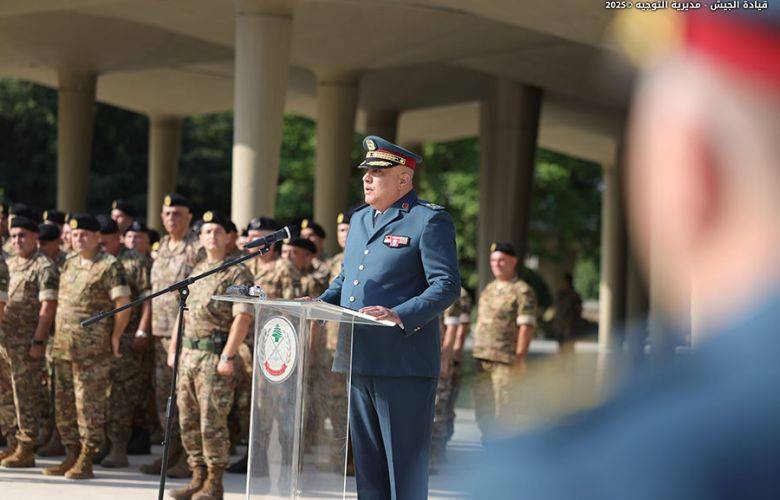 بمناسبة الذكرى الثمانين لعيد الجيش هيكل في "أمر اليوم":
لا تتردّدوا في الدفاع عن الأهل والأرض
قوة الجيش هي ثمرة وحدتكم والروح المعنويّة العالية لديكم