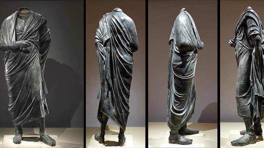 تركيا تستعيد تمثال "الإمبراطور الفيلسوف"