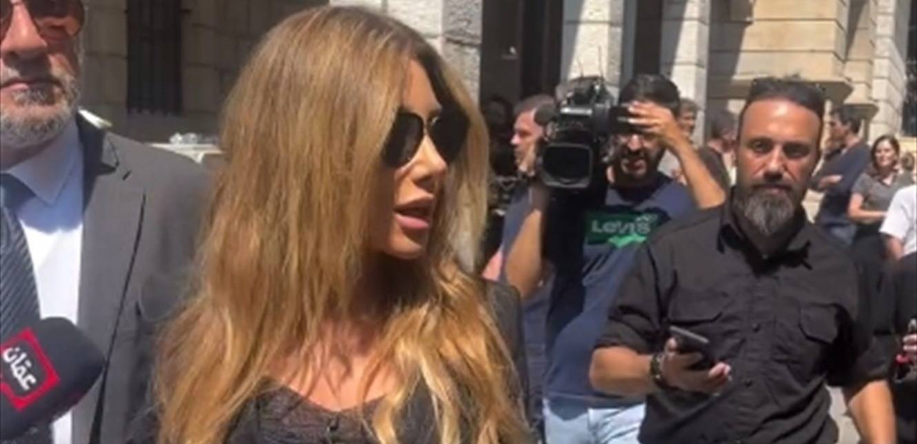 هذا ما قالته نجوى كرم للسيدة فيروز في عزاء نجلها زياد الرحباني!