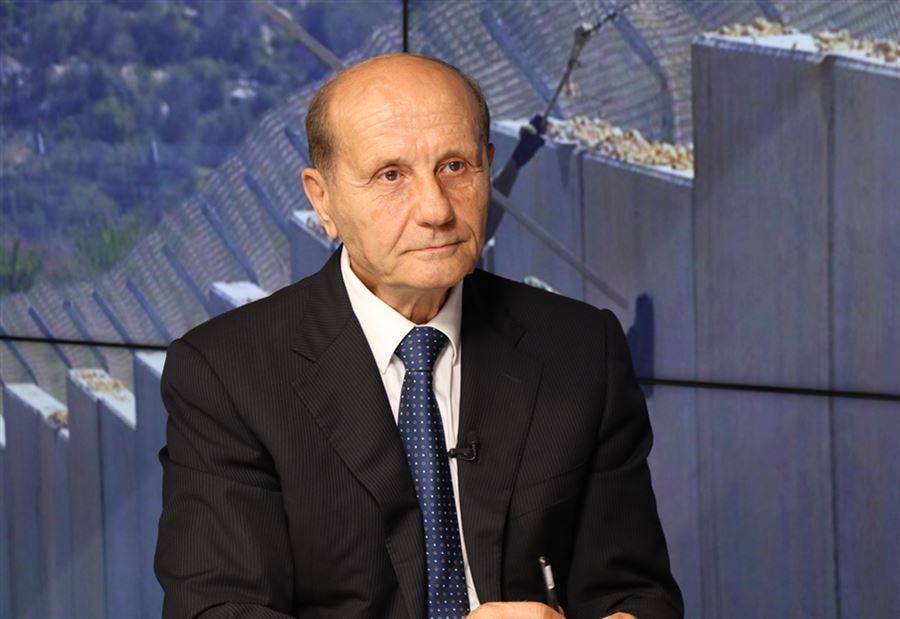 "جميع اللبنانيين مع الضغط على "إسرائيل" لتنفيذ مطالب لبنان"
شربل لـ"الديار": الجيش يُنفِّذ قرار السلطة السياسيّة
لا يجب إغفال موقف قاسم... وانسحاب وزيرين من الحكومة