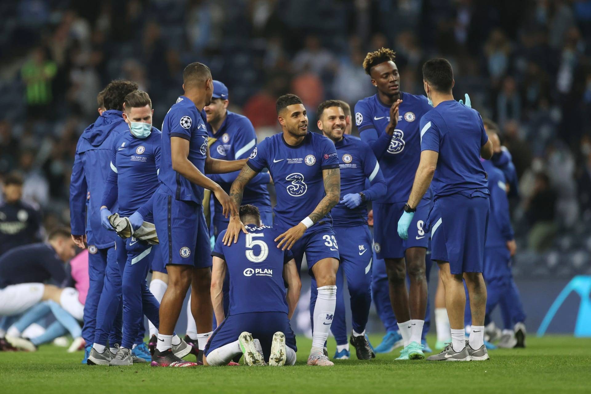 استراتيجية بطل العالم... تشيلسي يعرض نصف لاعبيه للبيع