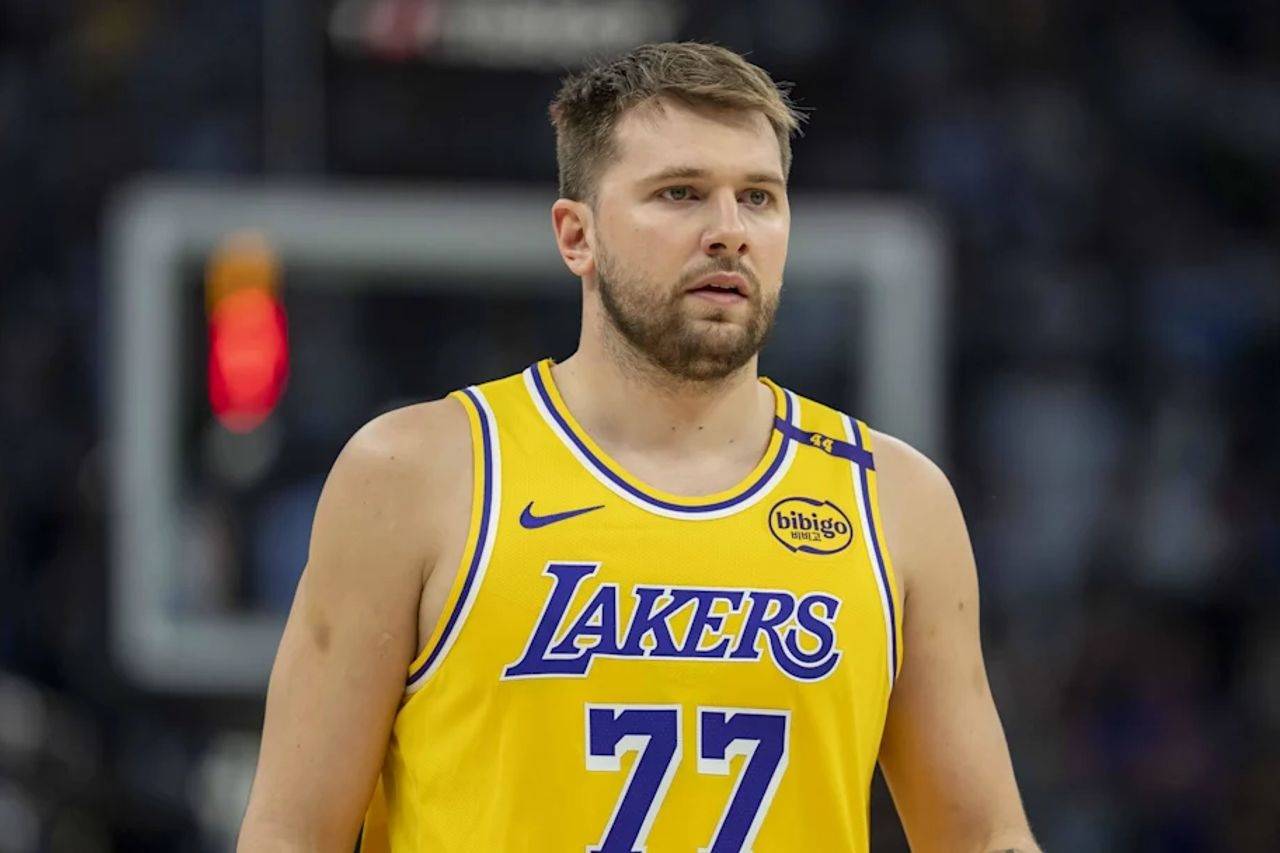 صفقة بـ77 مستفيداً... نجم NBA يمدد عقده براتب خرافي