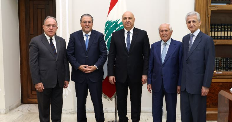 رئيس الجمهوريّة وقع مرسوم التشكيلات والمناقلات القضائيّة:
الاستقرار هو المدخل الأساسي للنهوض الاقتصادي