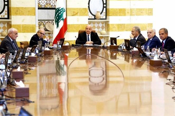 ترحيل بند السلاح إلى الجلسة المقبلة... ومشاورات داخلية وخارجية لبلورة الصيغة