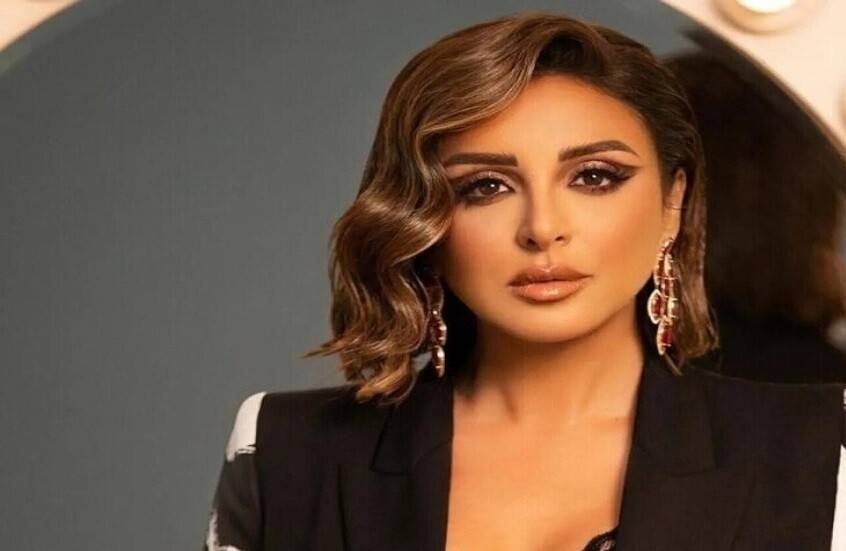 أنغام تخضع لعملية جراحية خطرة