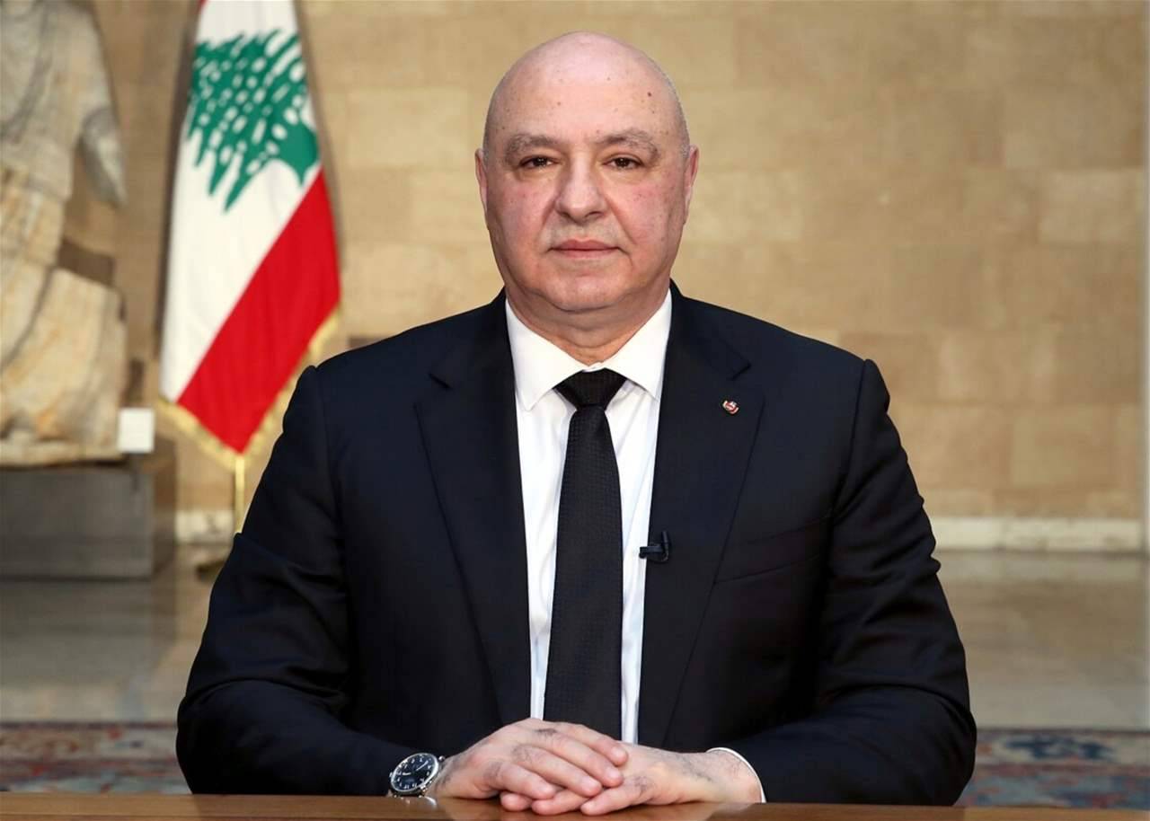 العاهل الأردني اتصل بالرئيس عون مُعزياً:
نؤكد وقوفنا الى جانب لبنان وجيشه