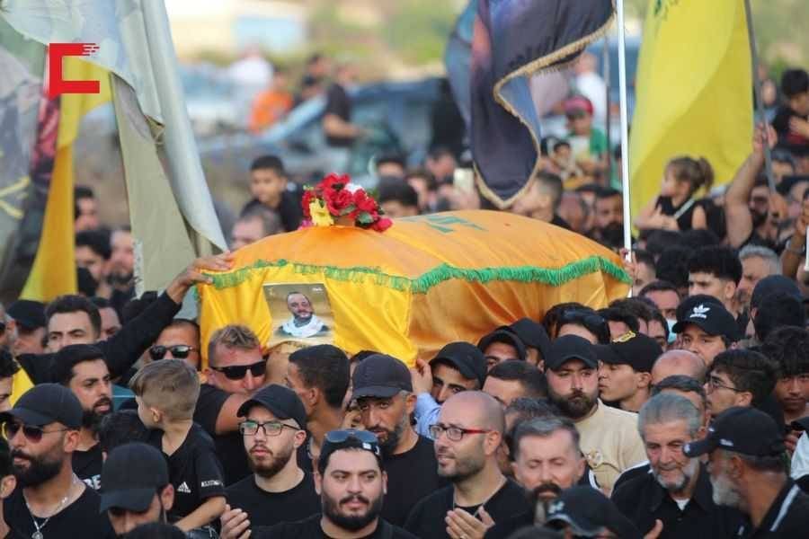حزب الله شيّع شهيدين في بلدتي شقراء وعدلون
عز الدين: عندما يحتل العدو أرضنا يُصبح السلاح هو حق للبنان ولدولته
المقداد: لوضع استراتيجيّة دفاع وطني تحرّر أرضنا وتحمي بلدنا