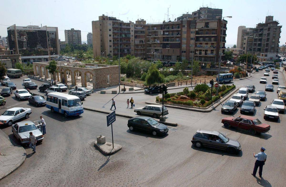 بلدية أنطلياس: ممنوع تقاضي رسوم مقابل ركن السيارات