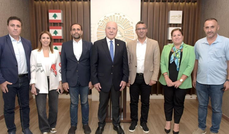 هاني من غرفة طرابلس: نموذج للبنان الحداثة والتقنيات المتقدمة