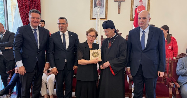 سنوقف استيراد التفاح من الخارج دعما للمزارعين
هاني من بشري: القطاع الزراعي أصبح
جزءا من منظومة غذائية متكاملة