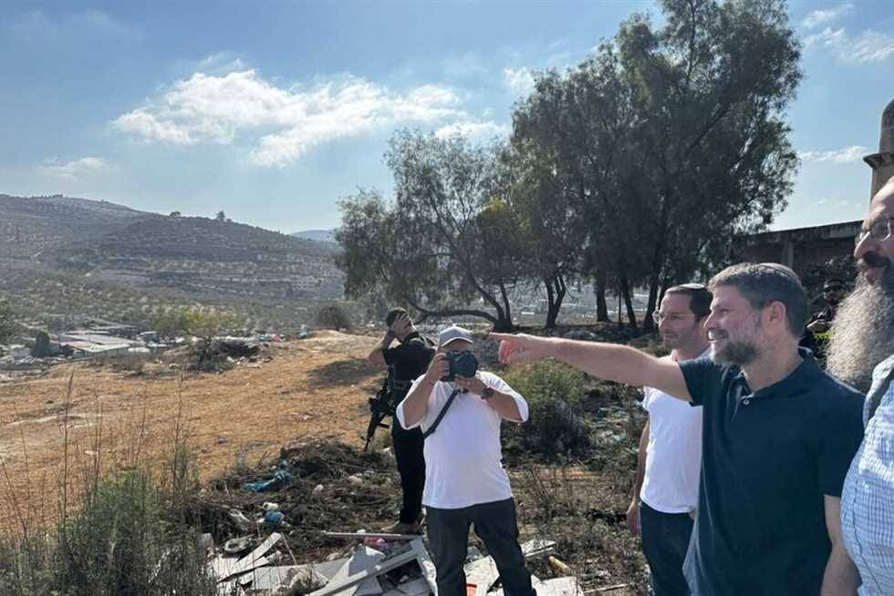 سموتريتش: الضفة جزء من "إسرائيل" بوعد إلهي
إحباط عملية طعن شمال القدس