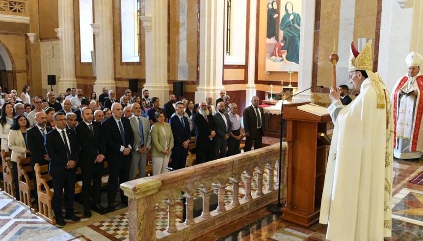 ترأس قداساً في الديمان على نيّة المزارعين
الراعي: نناشد الهيئات المانحة  احتضان 
القطاع وتحويله نظاماً أكثر صموداً وتنافساً