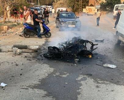 العدو يواصل خروقاته: شهيد في عيترون
استهداف حفّارة في يارون... دون إصابات