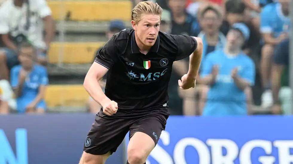 نابولي ينتظر إبداع المايسترو دي بروين