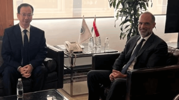 رسامني بحث مع السفير الصيني في دعم قطاع النقل