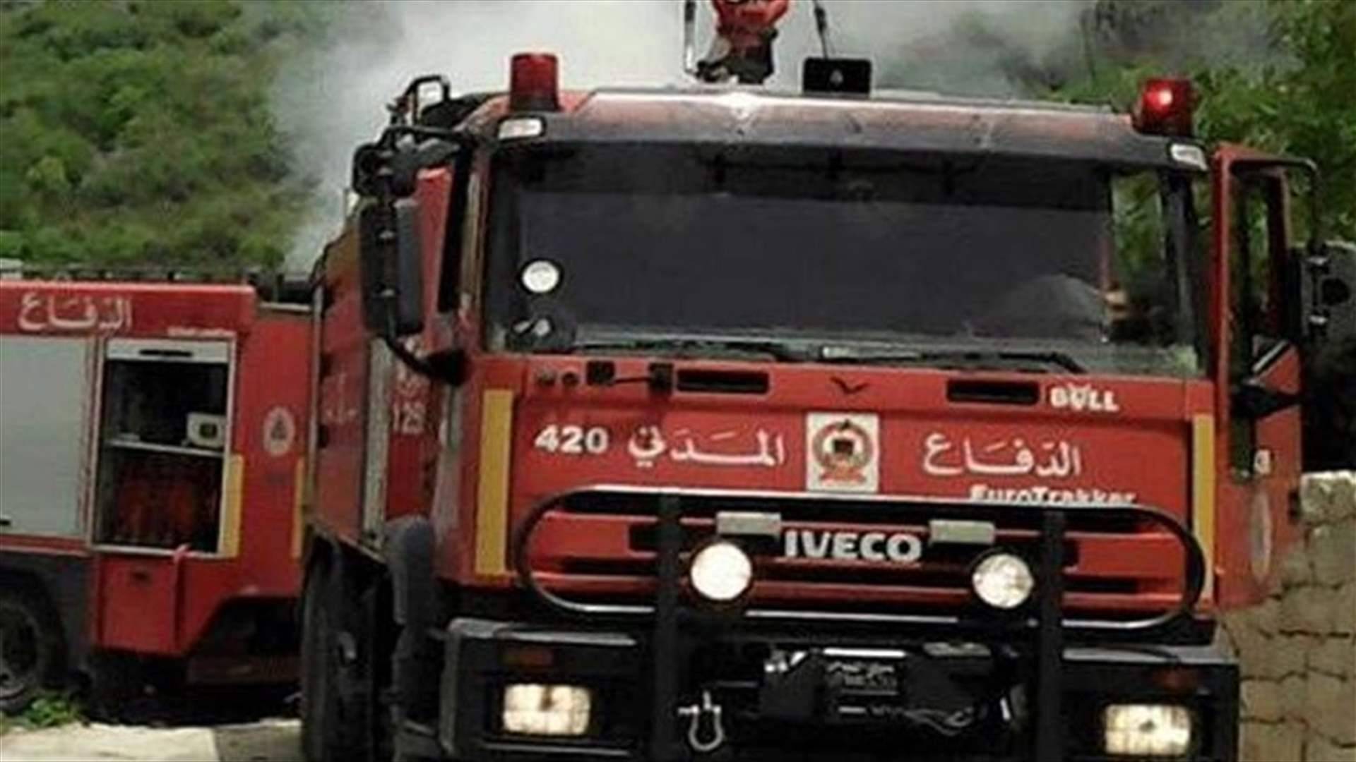 حريق ضخم يلتهم أحراج شدرا والدفاع المدني يواجه صعوبة في اخمادها