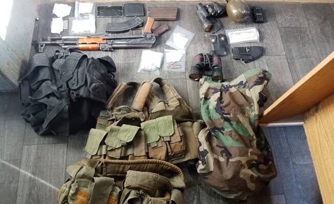 الجيش: تحرير مخطوف في جرود نحلة- بعلبك
ومقتل رئيس عصابة الخطف وإصابة أحد أفرادها
