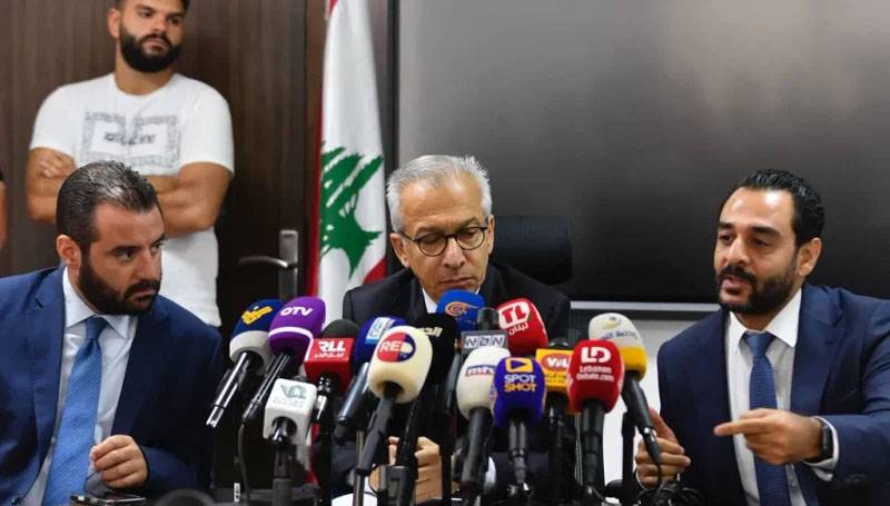 اجتماع بين وزير الاقتصاد اللبناني وأصحاب المولّدات الخاصة:
هذا ملف بيئي معيشي وصحي وليس اقتصاديا فقط