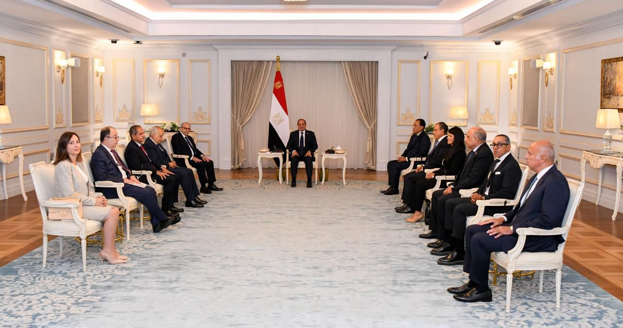 سلام عرض في مصر خطة الحكومة اللبنانية...
السيسي: ندعم مسيرة التعافي الاقتصادي وإعادة الإعمار
ونحرص على عدم المساس باستقرار لبنان ووحدته الوطنية