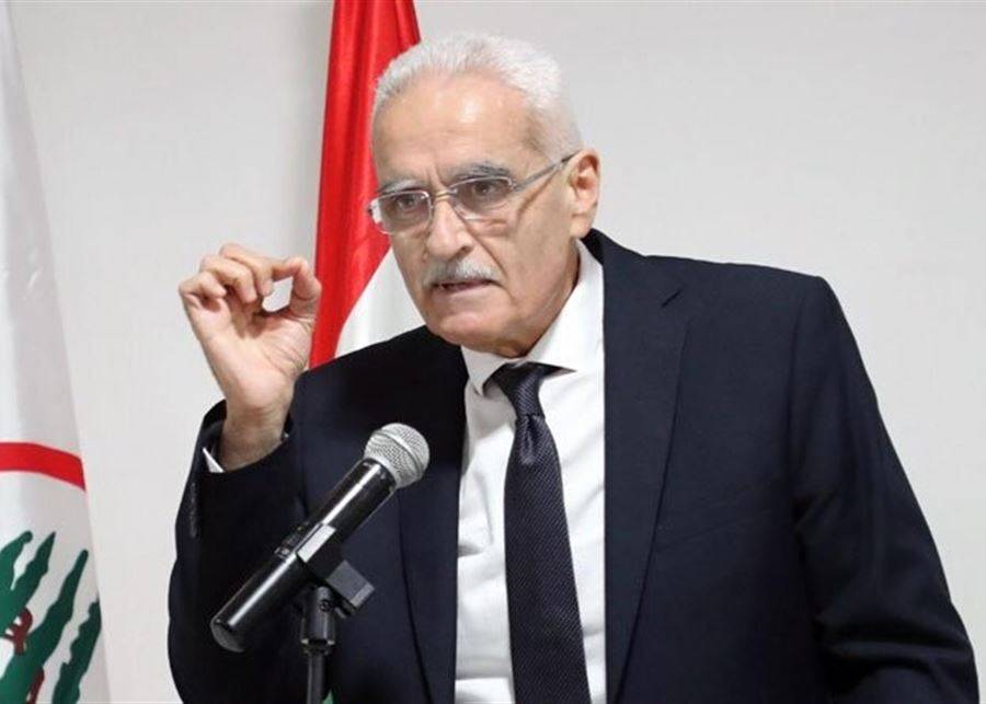 النائب غياث يزبك يطالب براك بالاعتذار: على الجسم الصحافي الرد بوقف التغطية إذا لم يُعتذر