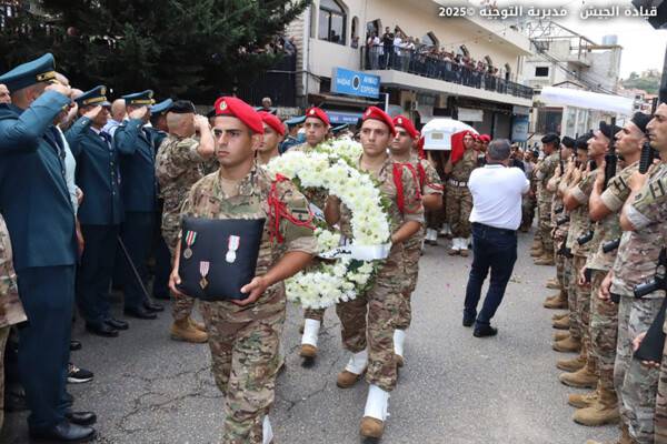 تشييع العسكريَّين اللذين استشهدا
جراء انفجار مسيّرة إسرائليية في الناقورة