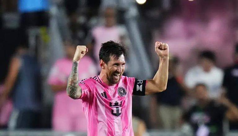 ثنائية ساحرة لميسي تؤهل إنتر ميامي إلى نهائي كأس الدوريات