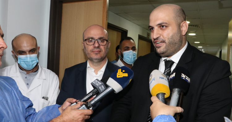 تفقد مريضَين أُجريا عمليتَي زرع كلى على نفقة الوزارة
ناصر الدين: سنعمد لاحقًا إلى تغطية زرع نقي العظم