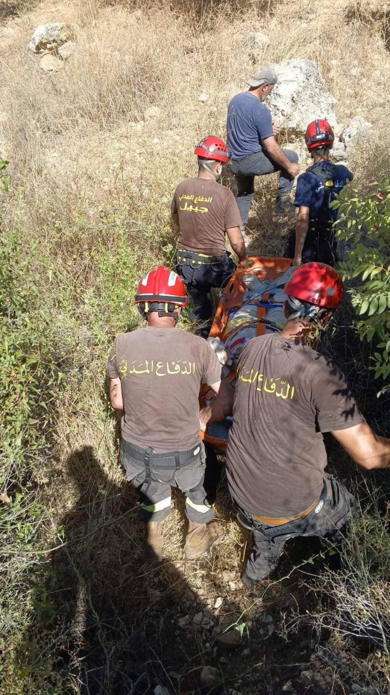 إنقاذ راعٍ سقط في وادٍ بمنطقة حبوب- جبيل