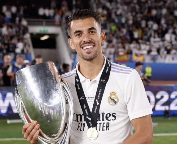بعد شائعات رحيله...
ألونسو يحسم مستقبل لاعب ريال مدريد