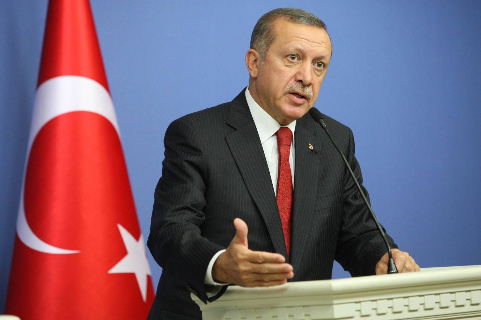ماذا يفعل غباء أردوغان بسوريا ولبنان ؟
