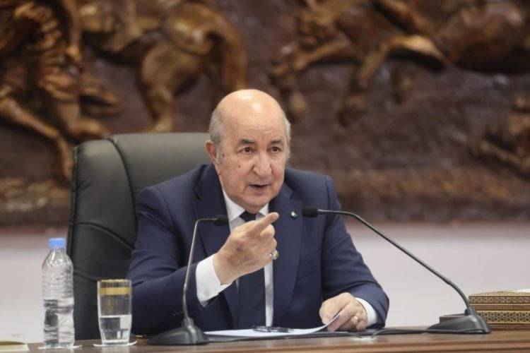 الجزائر: تبون ينهي مهام رئيس الحكومة