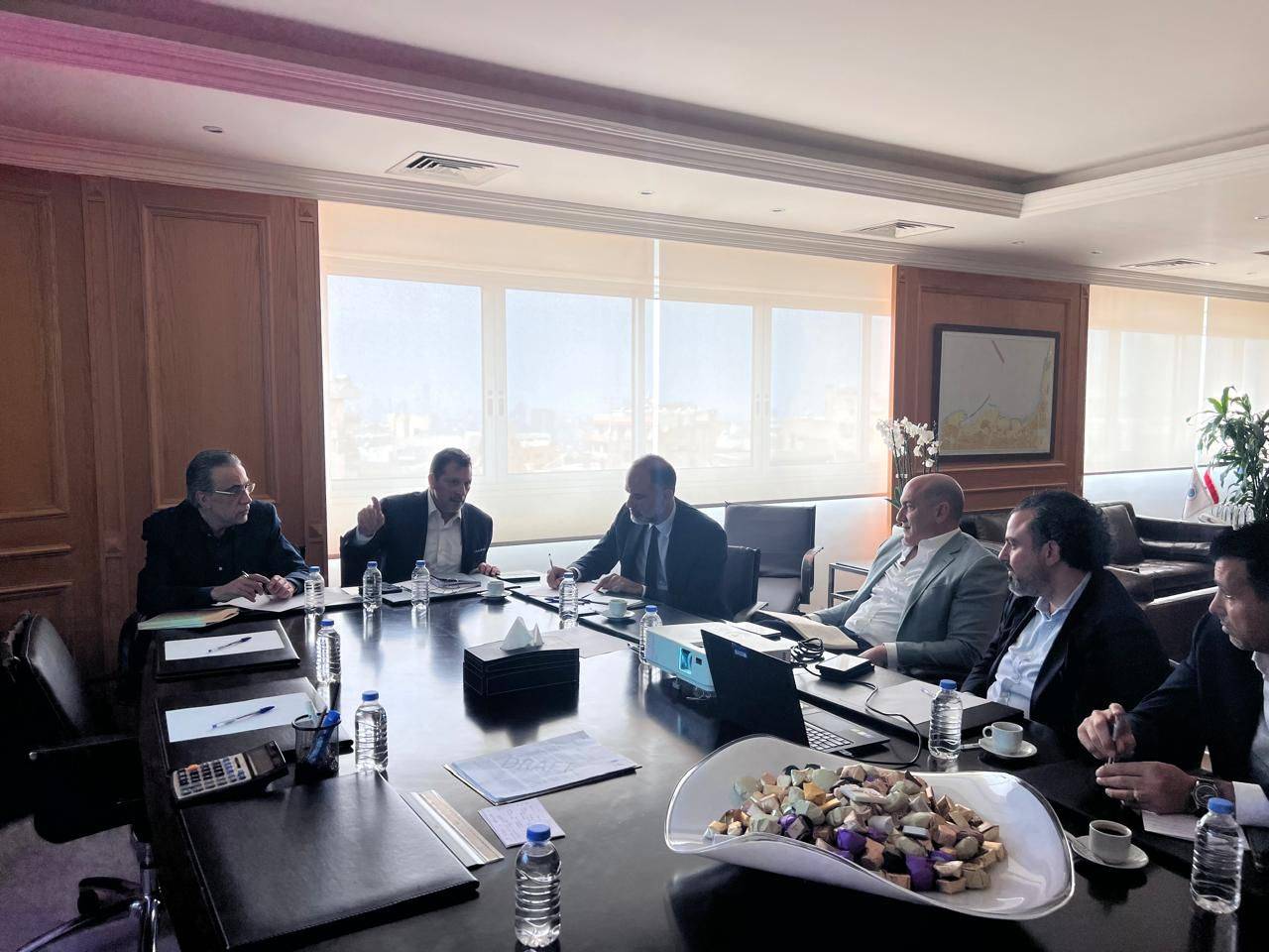 "الأشغال" تبحث مع وزارة التكنولوجيا سبل توظيف

الذكاء الاصطناعي لتحديث العمل ودعم المشاريع