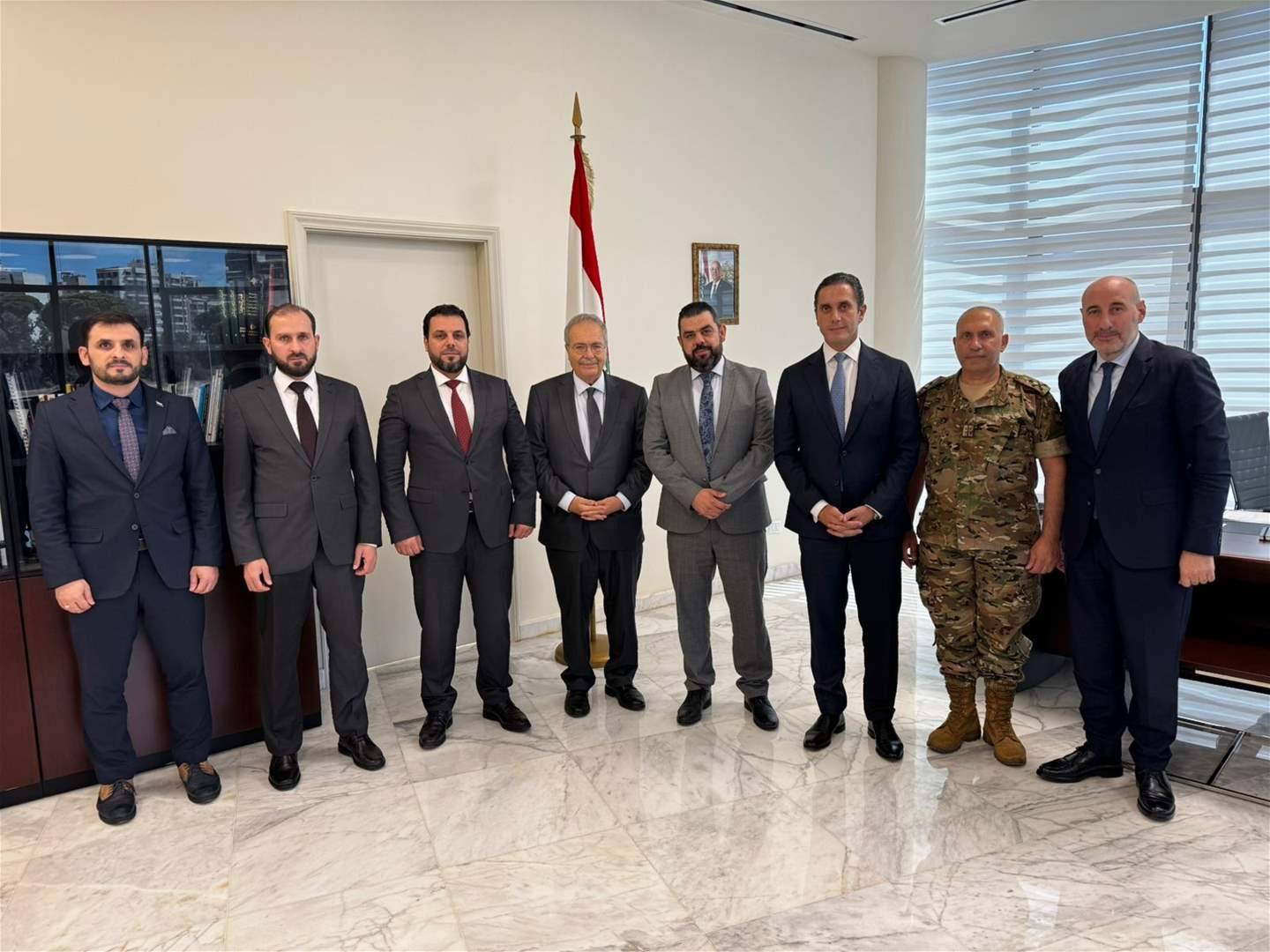 متري استقبل وفدا رسميا سوريا وتأليف لجنتين
مختصتين لوضع اتفاق قضائي وآخر يتعلق بالحدود