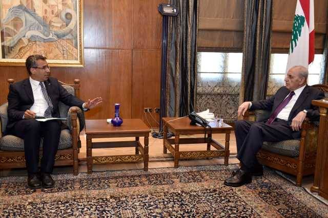 بري: لإستلهام قيم المولد المباركة نوراً
يخرج الأمة من ظلمات التفرقة الى رحاب الوحدة