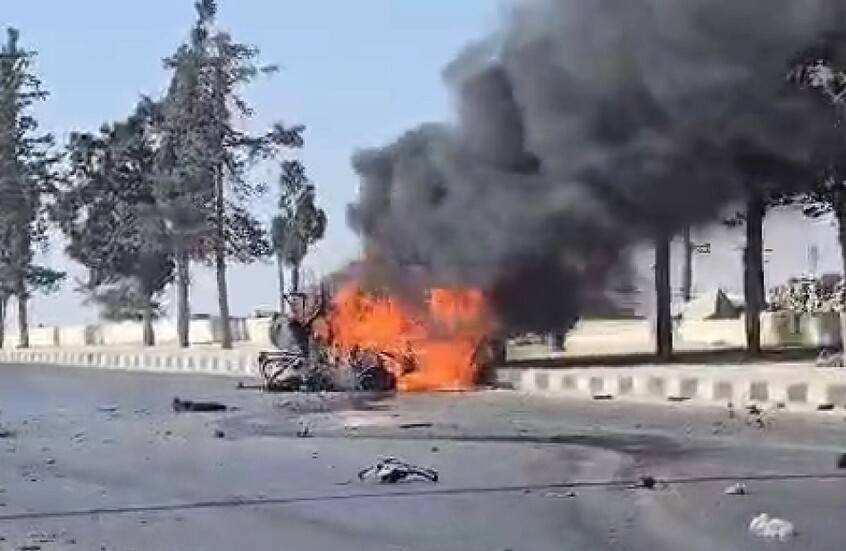 "سانا": مسيّرة تستهدف سيارة مدنية على طريق مطار حلب في سوريا